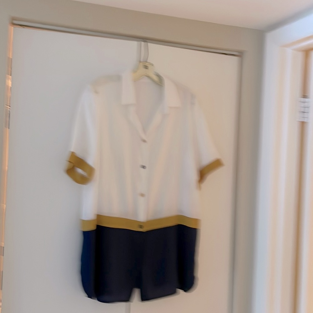 Beautiful linen shirt with colorful buttons